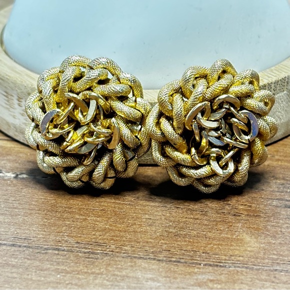 Vintage clip-on earrings signed: Germany. Some glue showing on back. See photos. - Picture 2 of 7